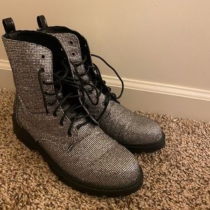 Silver Glitter Combat Boots✨💖